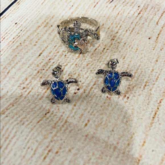 Ring size 7 - Picture 2 of 4